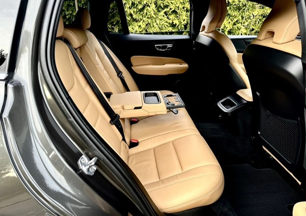 Volvo V60 cena 84400 przebieg: 117890, rok produkcji 2018 z Żukowo małe 781